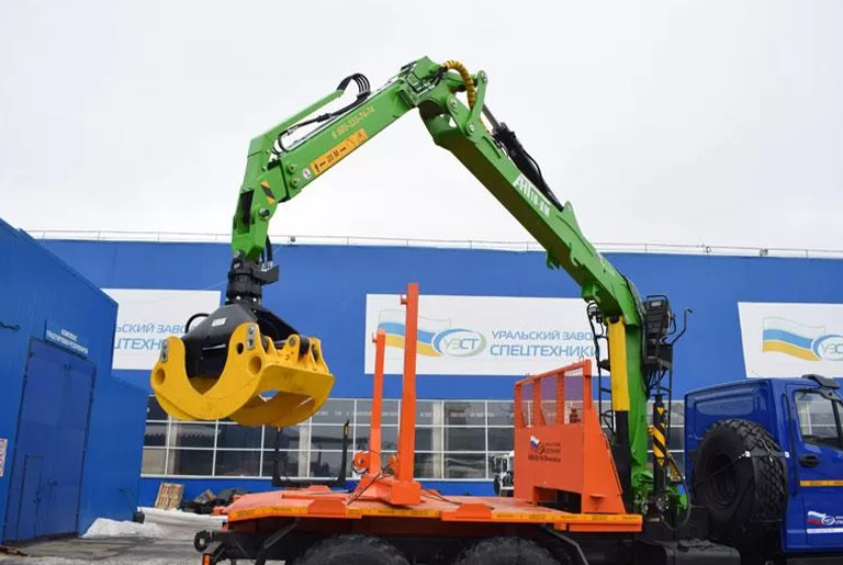 Кран-манипуляторная установка АНТ 10ЛМ с лесным захватом