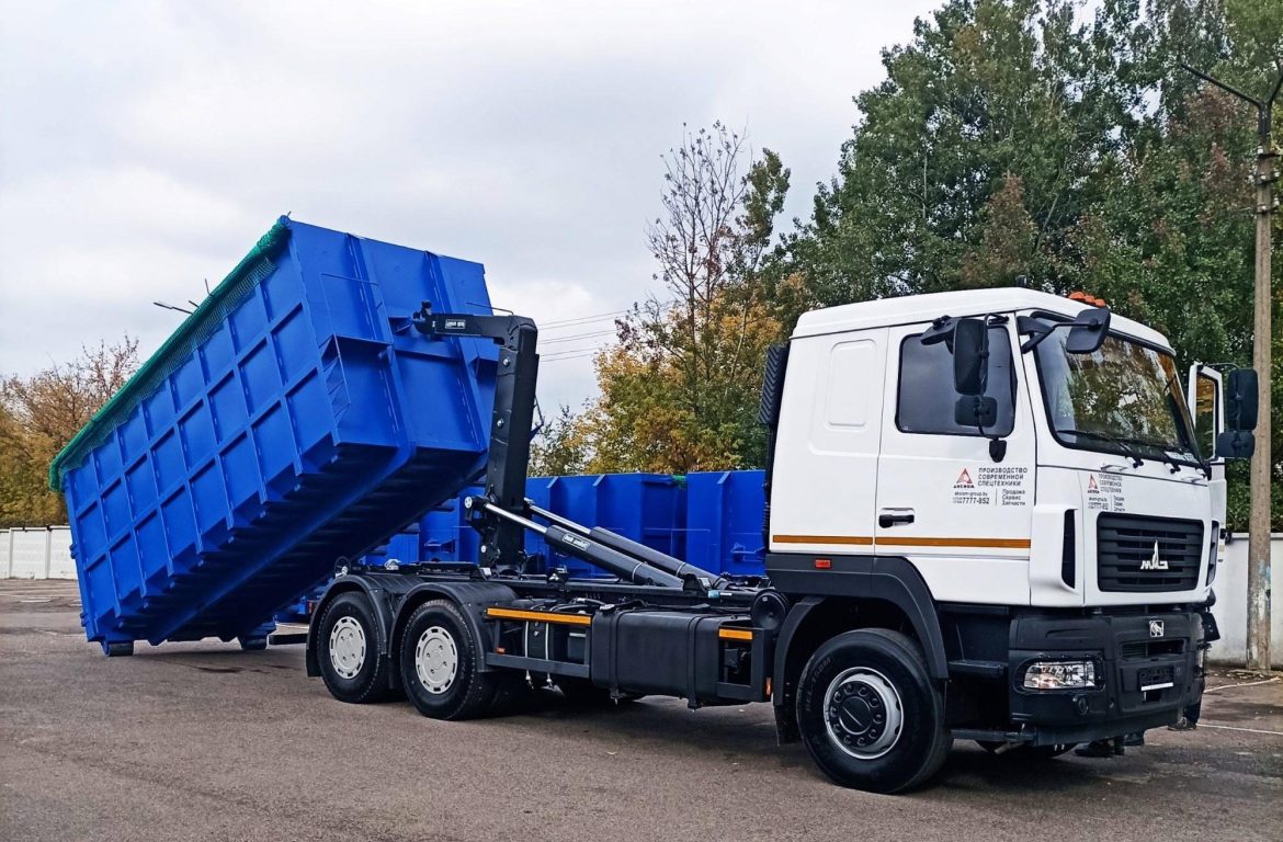 Крюковой погрузчик UNILIFT B.O.B Italev T20 на базе МАЗ-6312С5