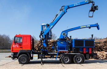 Мобильная рубильная машина AGH910 на базе МАЗ 631228 с гидроманипулятором