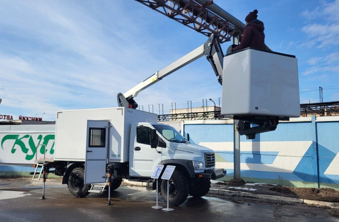 Автовышка-автомастерская Купава 47N850 на базе ГАЗ Садко NEXT