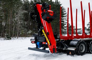 Сортиментовоз Mercedes-Benz с манипулятором Cranab TZ12.2