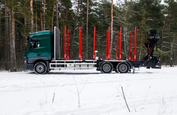 Сортиментовоз Mercedes-Benz с манипулятором Cranab TZ12.2