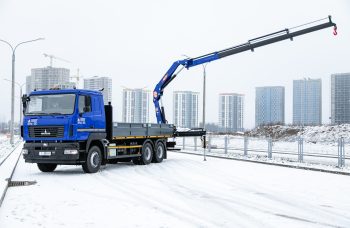 Бортовой автомобиль МАЗ AGC64M с КМУ PM 15523