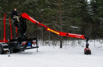 Сортиментовоз Mercedes-Benz с манипулятором Cranab TZ12.2