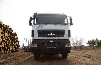 Сортиментовоз МАЗ-631228 с гидроманипулятором Marchesi M11T 02.100