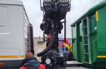 Ломовоз AG6NMS МАЗ-631228 с гидроманипулятором Cranab TZ12