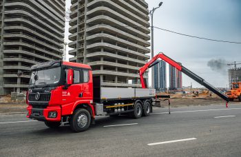 Бортовой автомобиль Shacman AGC6SM с КМУ Fassi F155A.0.22