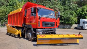 Комбинированная дорожная машина МАЗ-631228