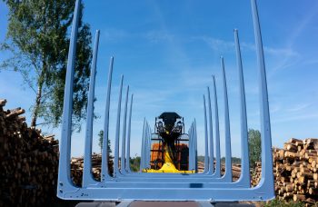 Сортиментовоз МАЗ 63128 с гидроманипулятором Marchesi M10RS 02.100