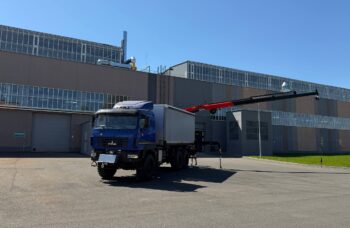 Бортовой автомобиль МАЗ AGC64M с КМУ Fassi F195A.0.24