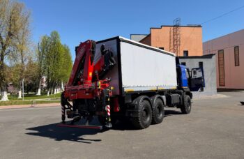 Бортовой автомобиль МАЗ AGC64M с КМУ Fassi F195A.0.24