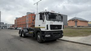 Крюковой погрузчик AG6 KROMANN L22S.57.6-HC на базе МАЗ-631228