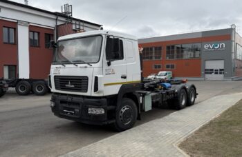 Крюковой погрузчик AG6 KROMANN L22S.57.6-HC на базе МАЗ-631228