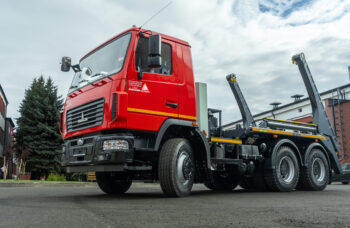 Портальный погрузчик Wernox SL14T на базе МАЗ 650126