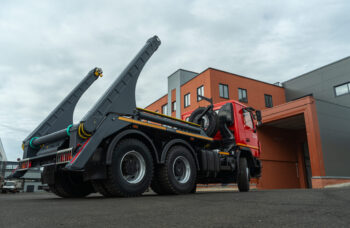 Портальный погрузчик Wernox SL14T на базе МАЗ 650126