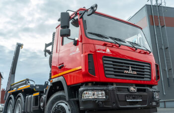 Портальный погрузчик Wernox SL14T на базе МАЗ 650126