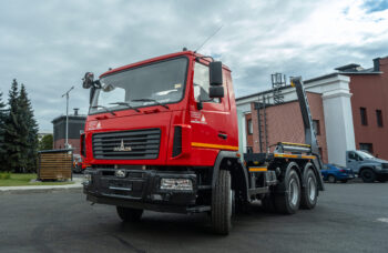 Портальный погрузчик Wernox SL14T на базе МАЗ 650126