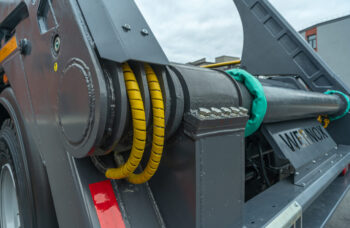 Портальный погрузчик Wernox SL14T на базе МАЗ 650126