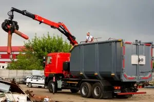 Ломовоз AG6NMS МАЗ-631228 с краном-манипулятором Fassi F165AZ.0.22