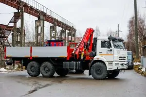 Бортовой автомобиль КАМАЗ AGC66M с КМУ Fassi F155A.2.26