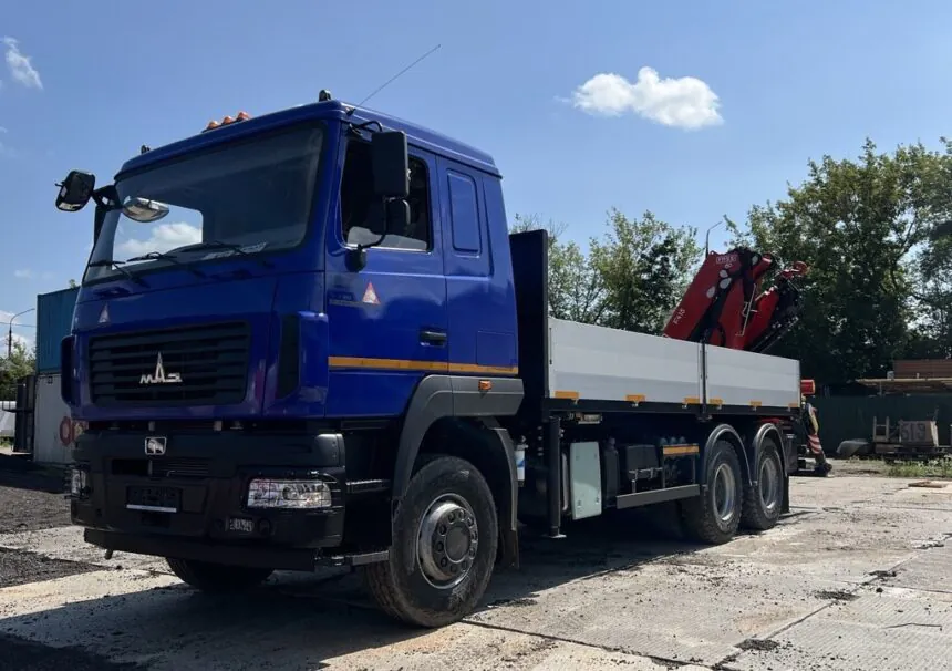 Автомобиль бортовой агц6см с КМУ Fassi ф155а